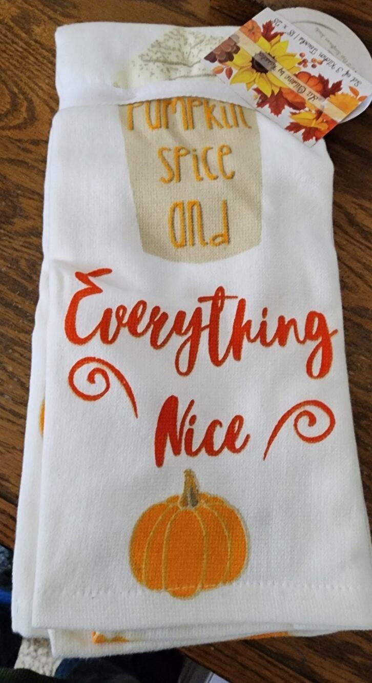 Total Of 6 Seasonal Kitchen Towels (Two Sets Of 3)